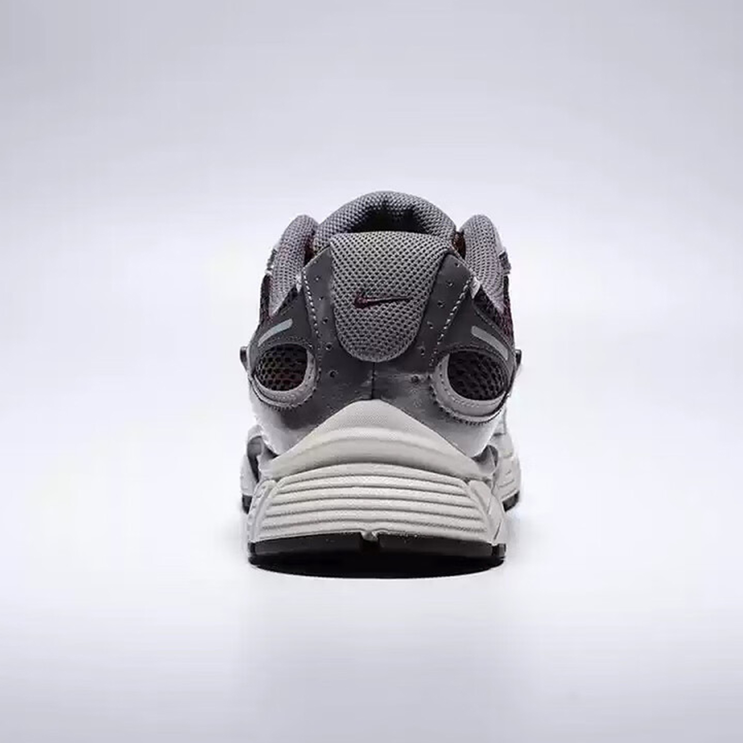 Nike Genuine V5 RNR Men's Ligh - Men'S Shoes V5 Rnr 评论和价格