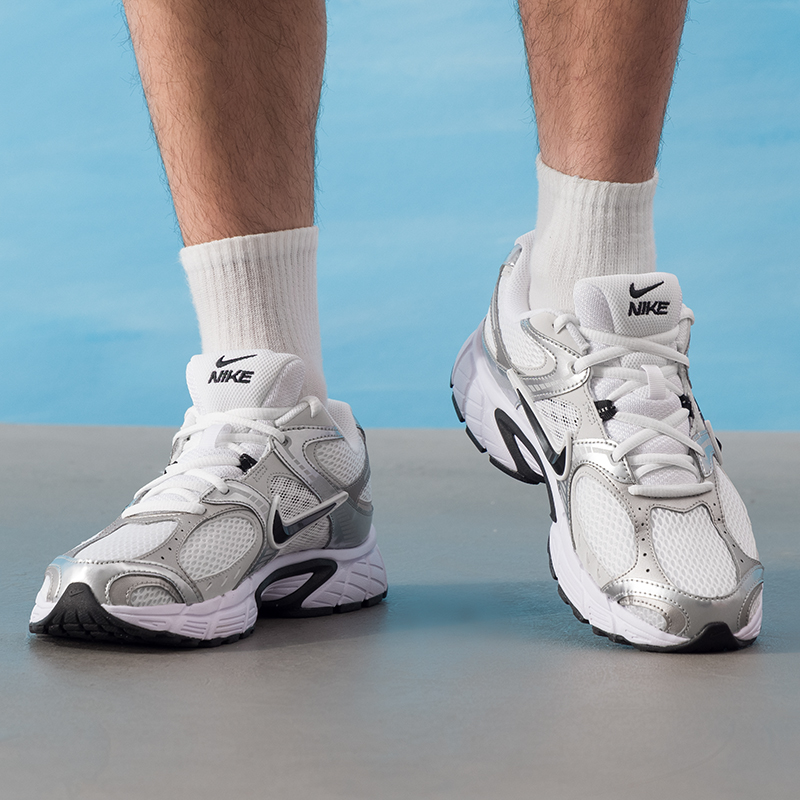 Nike (Nike) V5 Rnr Men's Sport - Men'S Shoes V5 Rnr 评论和价格