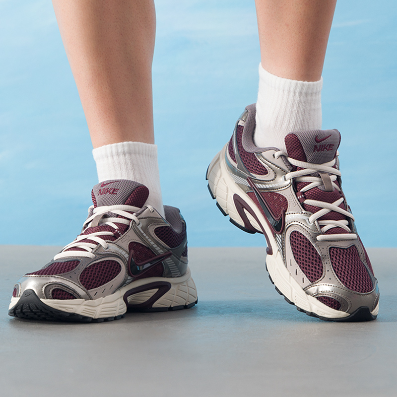 Nike (Nike) V5 Rnr Men's Sport - Men'S Shoes V5 Rnr 评论和价格